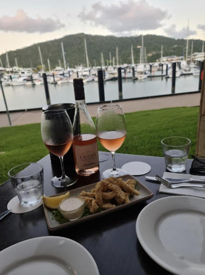 Boathouse Port Of Airlie Apartman Airlie Beach Kültér fotó