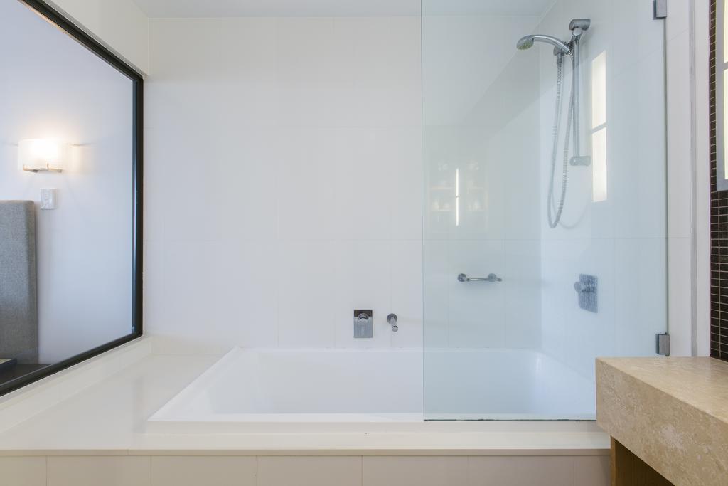 Boathouse Port Of Airlie Apartman Airlie Beach Szoba fotó
